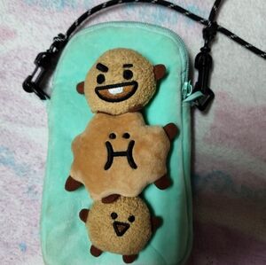 Shooky plush crossbody bag